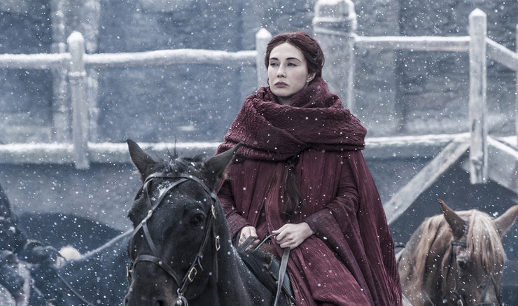 Melisandre 200 yaşını taze geçmiş bir afet-i devran. 