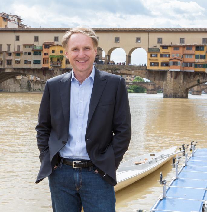 Dan Brown